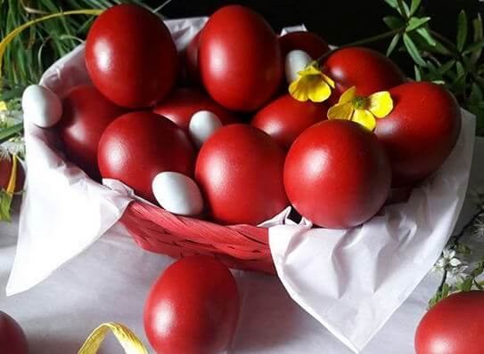 Μεγάλη Πέμπτη… γιατί βάφουμε κόκκινα αυγά;